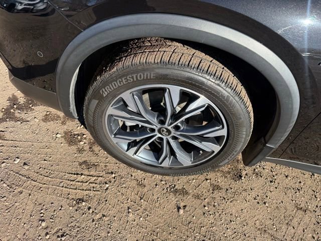 Used 2019 INFINITI QX30 Premium w/ Navigation Package image 11