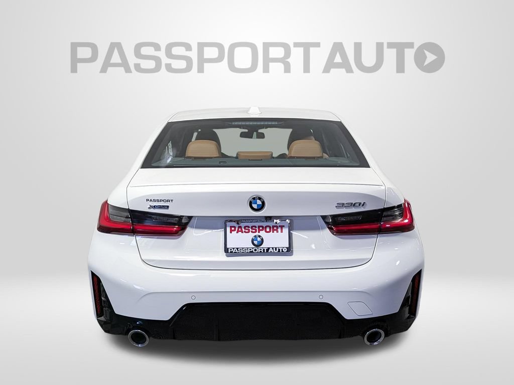 Used 2023 BMW 330i xDrive Sedan w/ M Sport Package AWD/4WD image 6