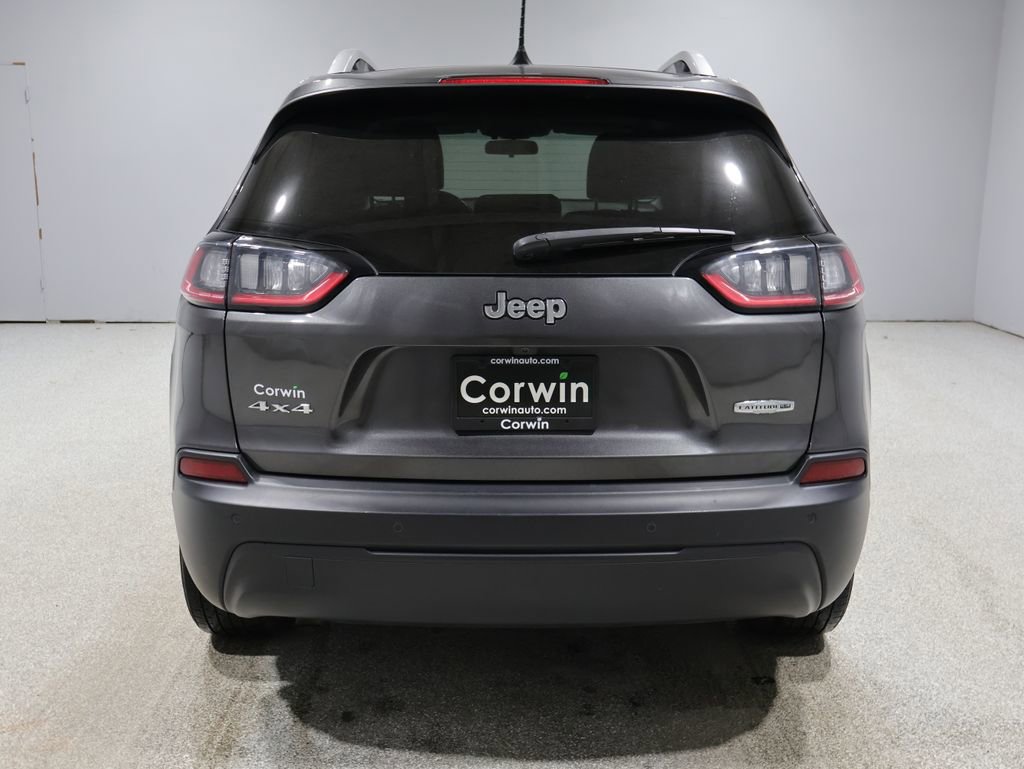 Used 2019 Jeep Cherokee Latitude Plus AWD/4WD video 3