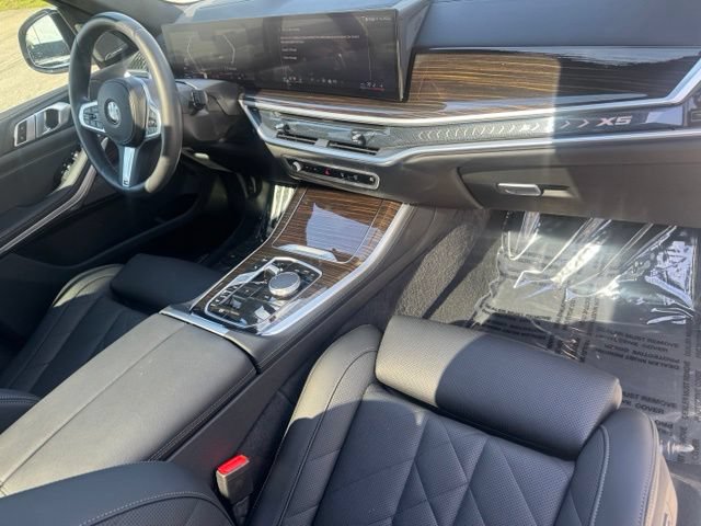 Certified 2024 BMW X5 xDrive40i w/ M Sport Package AWD/4WD image 30
