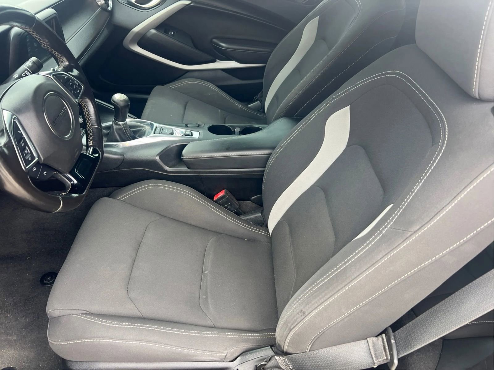 Used 2018 Chevrolet Camaro LS RWD image 9