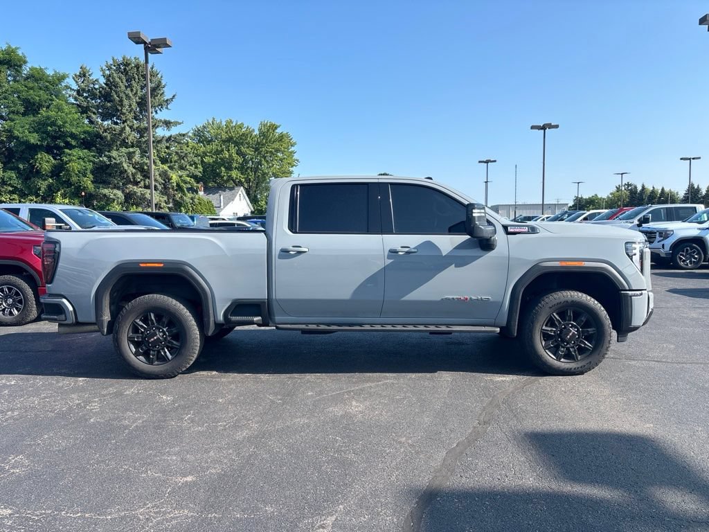 Used 2024 GMC Sierra 2500 AT4 w/ AT4 Premium Plus Package AWD/4WD image 5