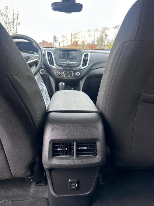 Used 2021 Chevrolet Equinox LT w/ LPO, Cargo Package image 24