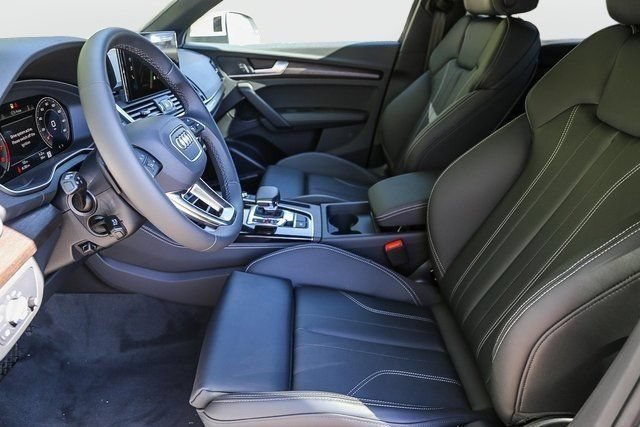 New 2025 Audi Q5 2.0T Premium Plus AWD/4WD image 17