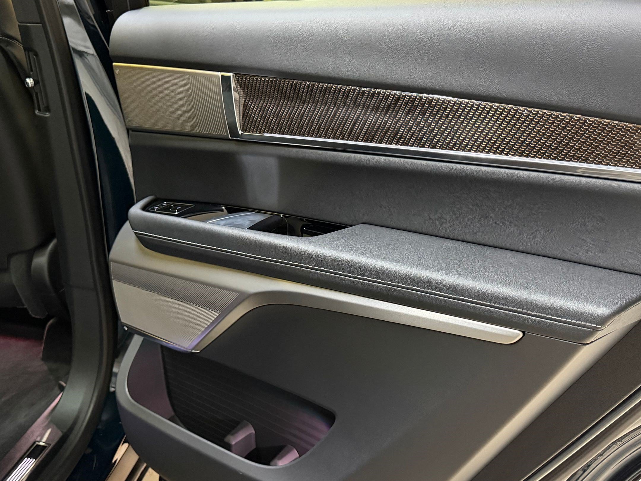 New 2026 Cadillac Vistiq Luxury AWD/4WD image 47
