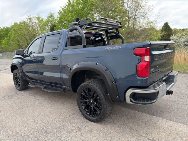 Used 2022 Chevrolet Silverado 1500 LT w/ Convenience Package II AWD/4WD image 4