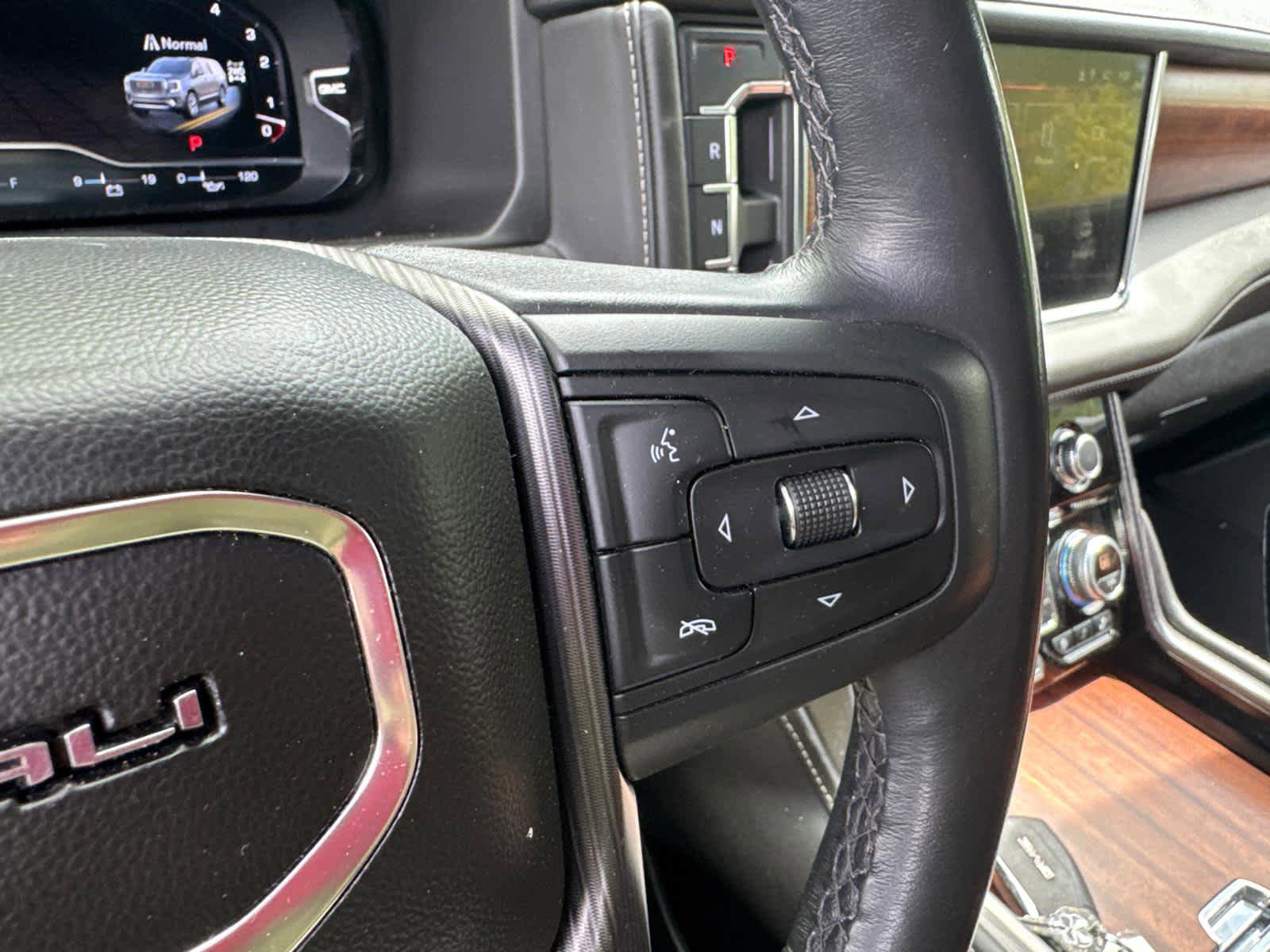 Used 2023 GMC Yukon XL Denali Ultimate AWD/4WD image 20
