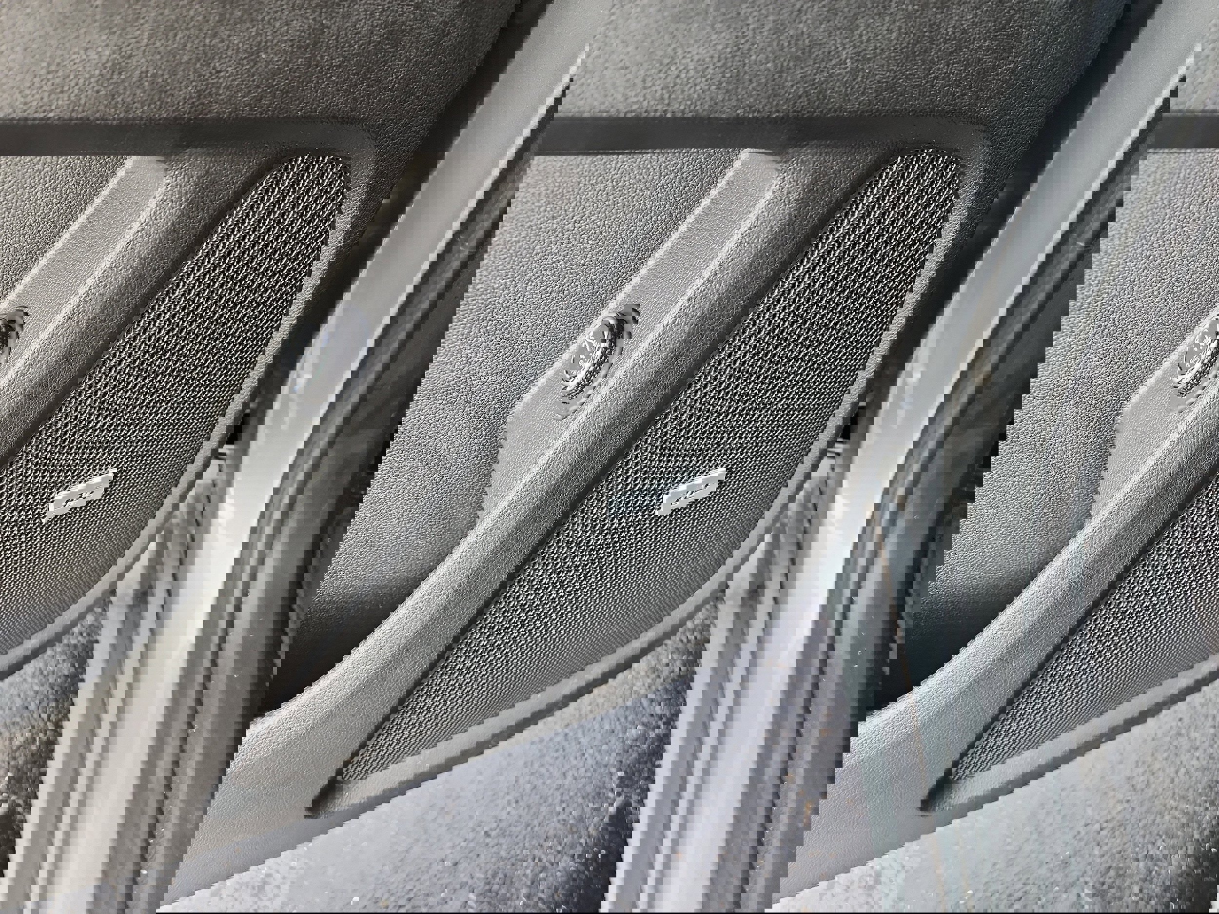 Used 2023 Chevrolet Traverse Premier w/ LPO, Cargo Package image 17