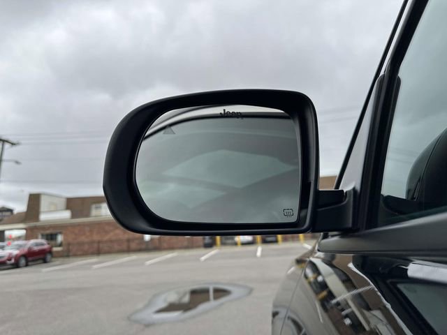 Used 2023 Jeep Compass Latitude w/ Sun and Sound Group image 12