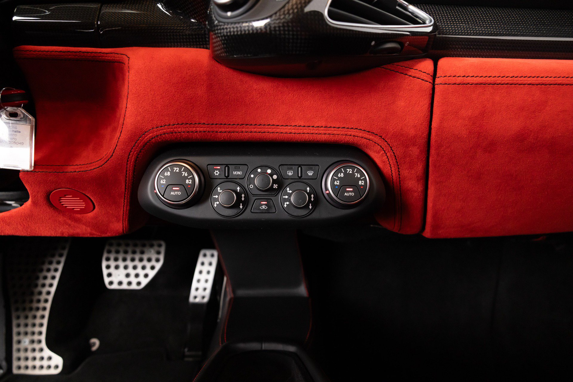 Certified 2015 Ferrari 458 Italia Coupe RWD image 82