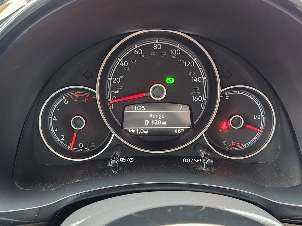 Used 2019 Volkswagen Beetle 2.0T SE FWD image 7