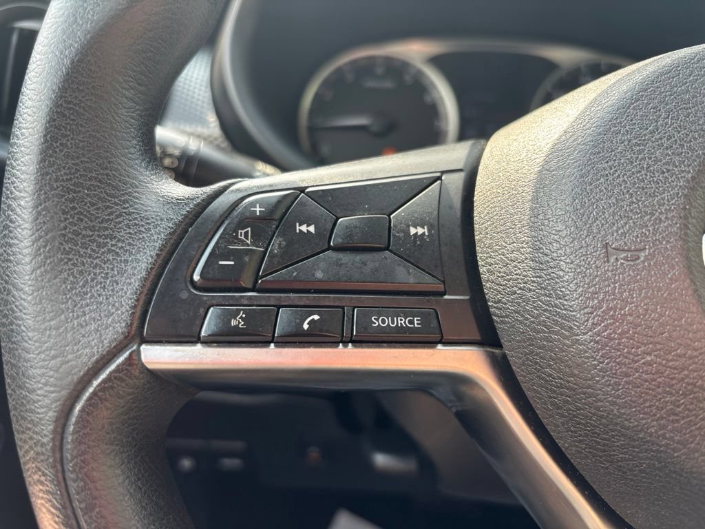 Used 2018 Nissan Kicks S FWD image 20