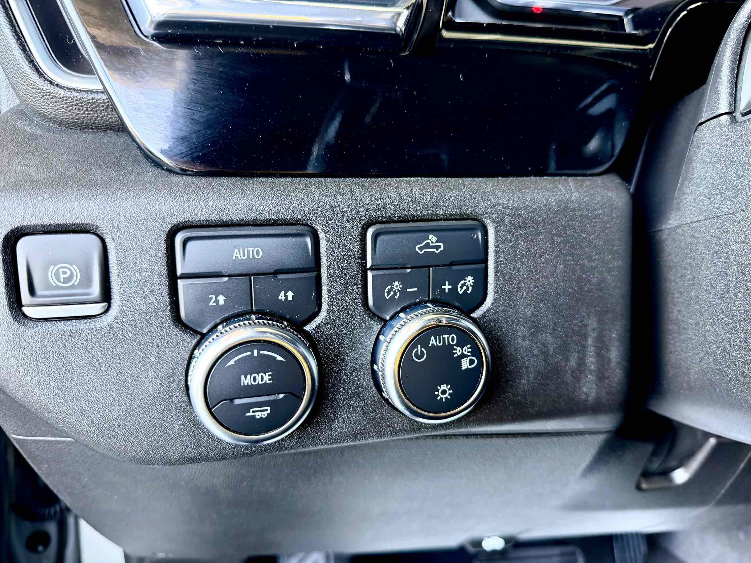 Used 2023 GMC Sierra 1500 SLE w/ Enhanced Capability Package AWD/4WD image 18
