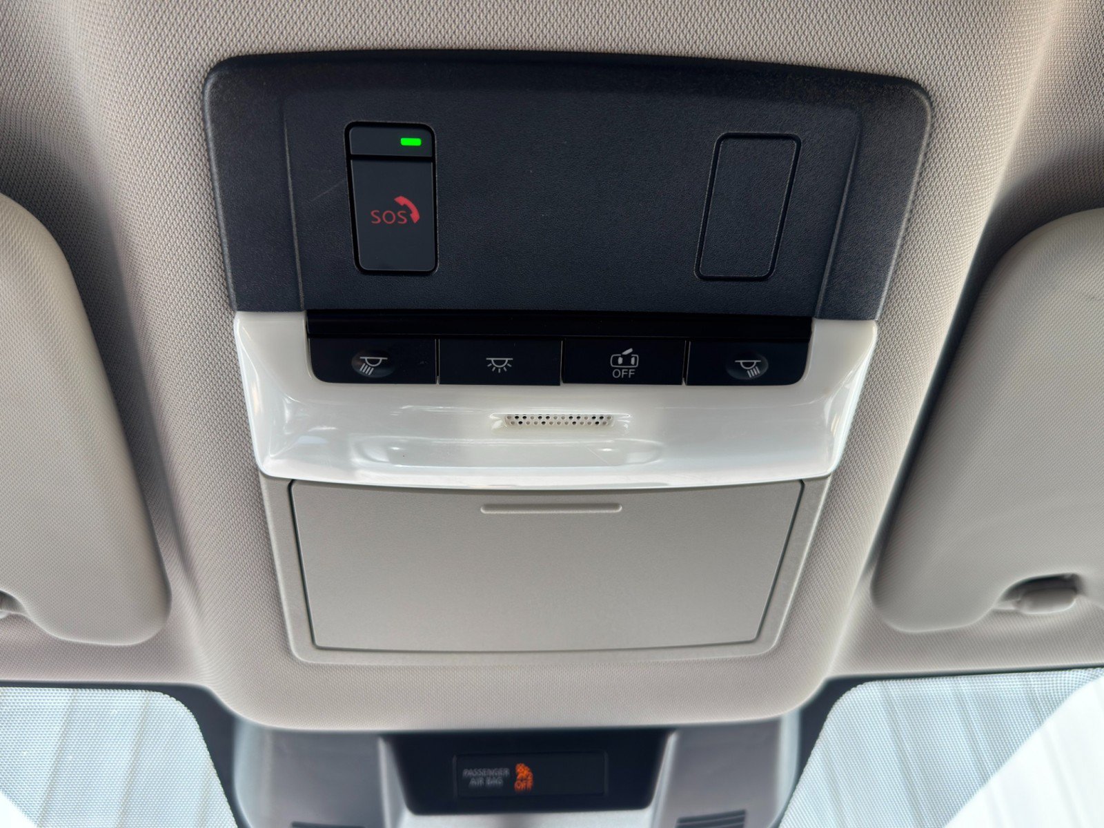 Used 2022 Nissan Rogue SV FWD image 26