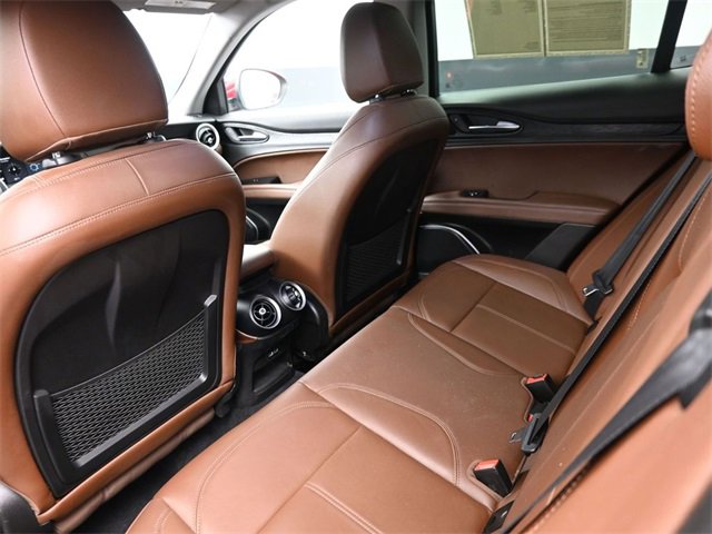 Used 2020 Alfa Romeo Stelvio image 14