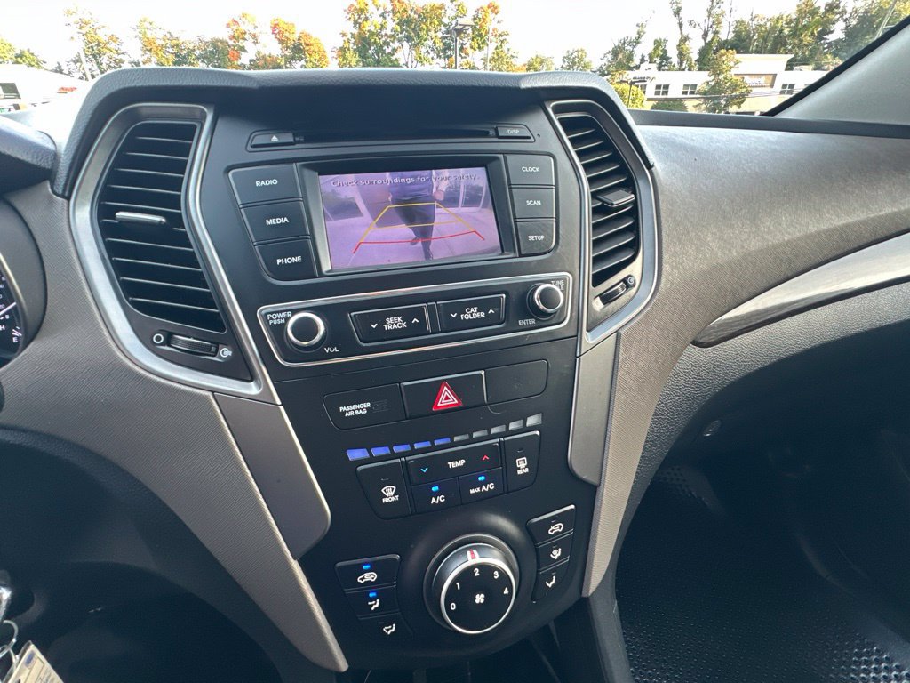 Used 2017 Hyundai Santa Fe Sport FWD image 19