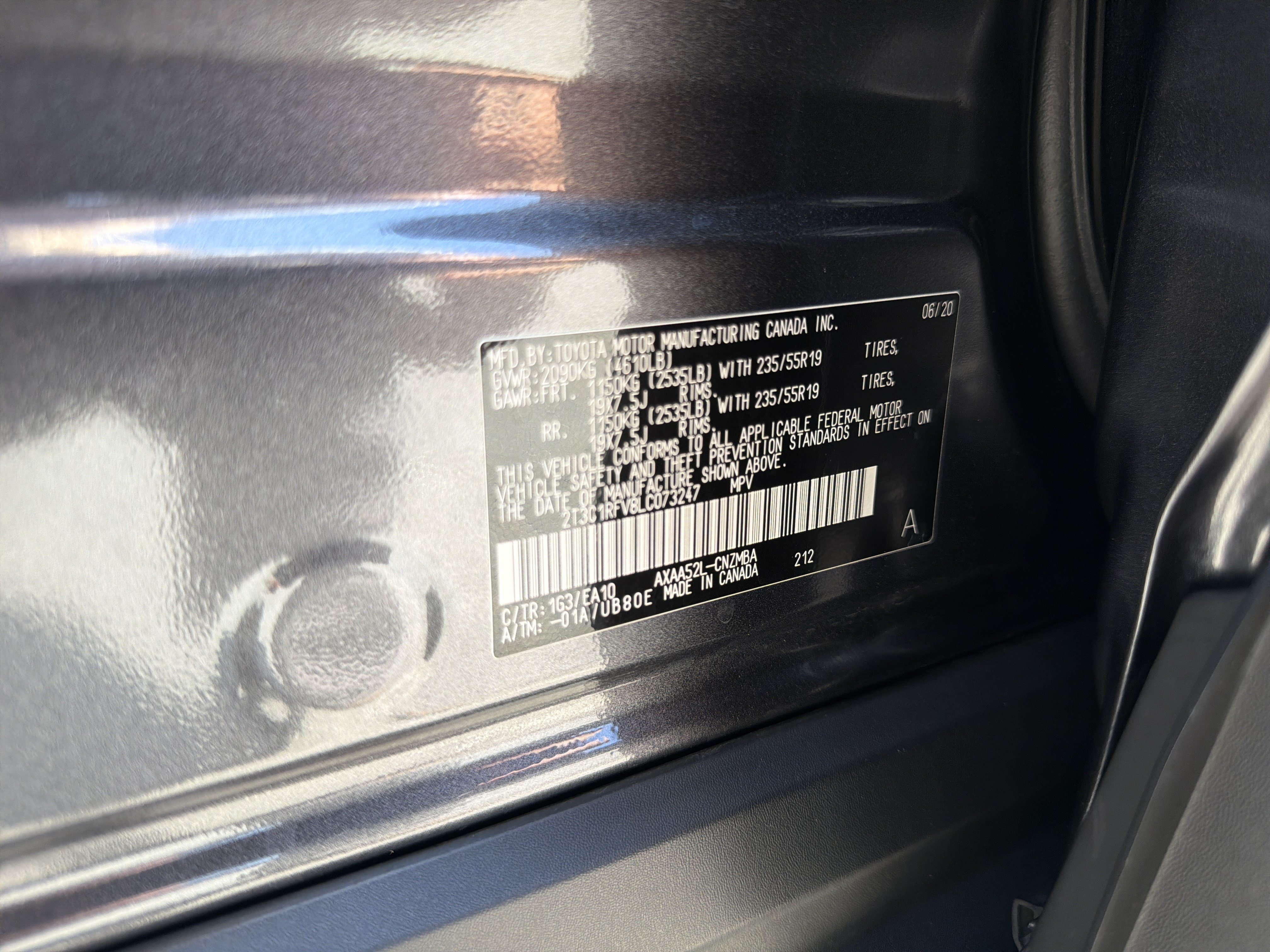 Used 2020 Toyota RAV4 XLE Premium FWD image 21
