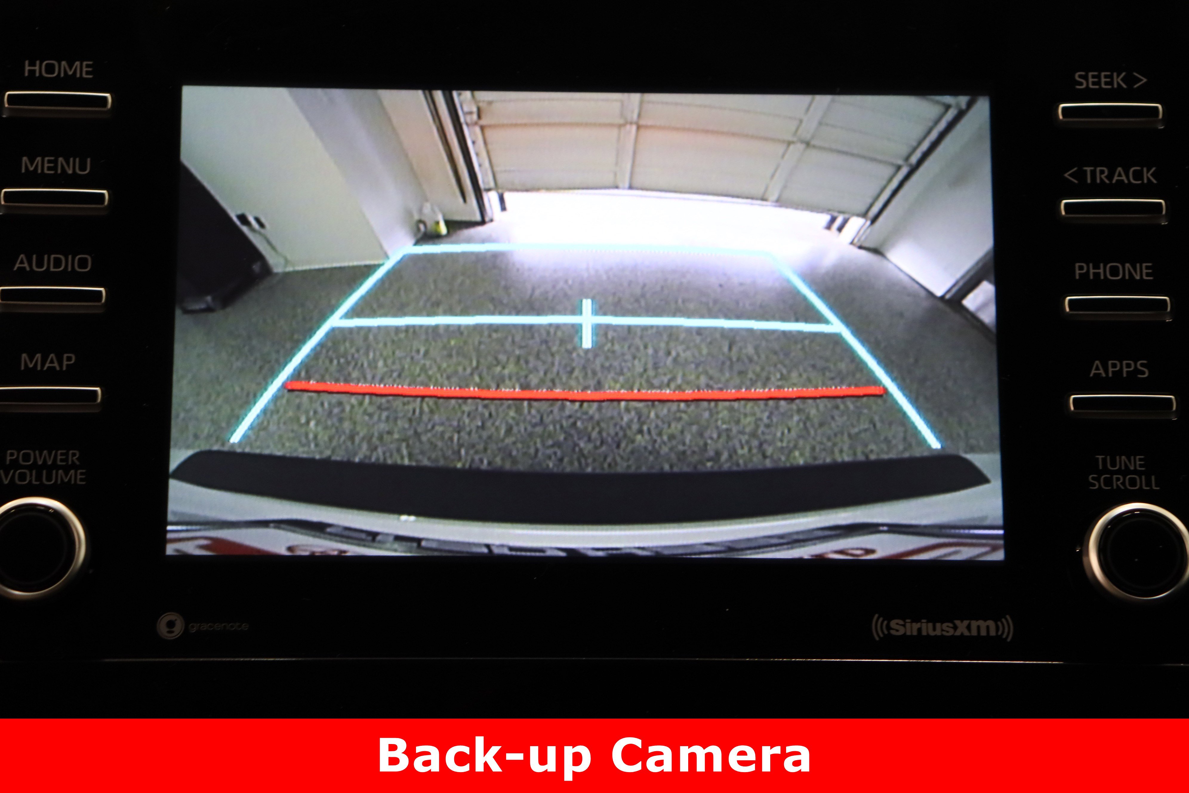 Used 2024 Toyota Camry SE image 20