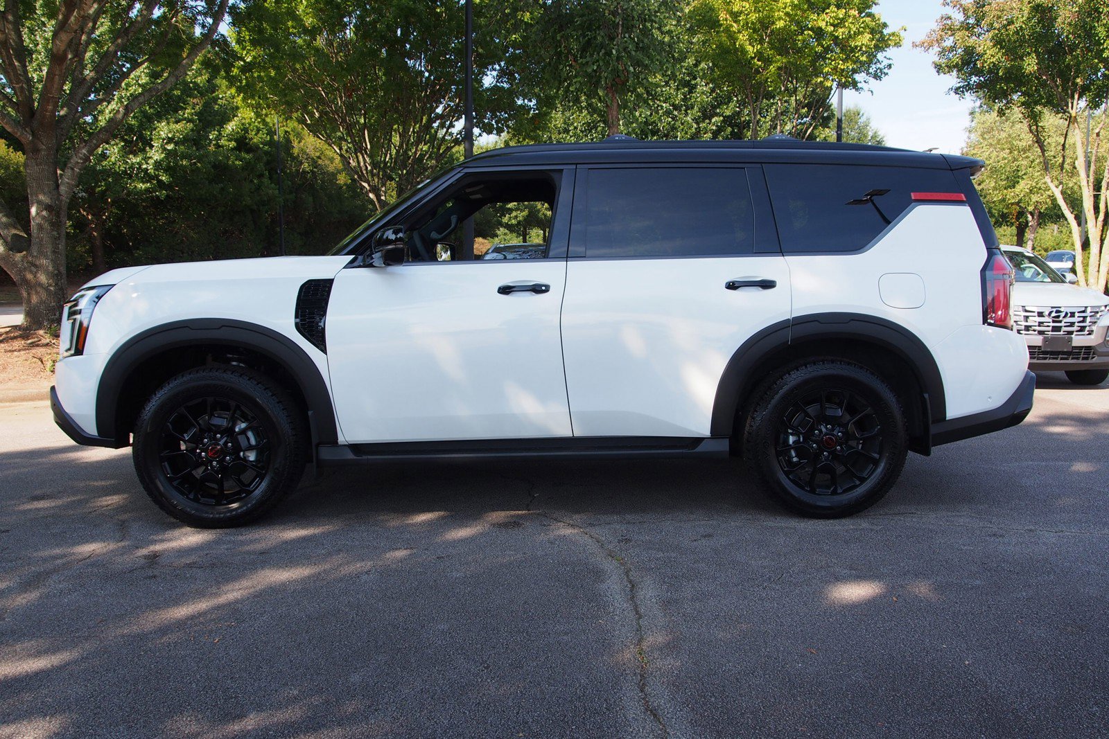 New 2026 Nissan Armada PRO-4X w/ Captain's Chari Seat Package image 4