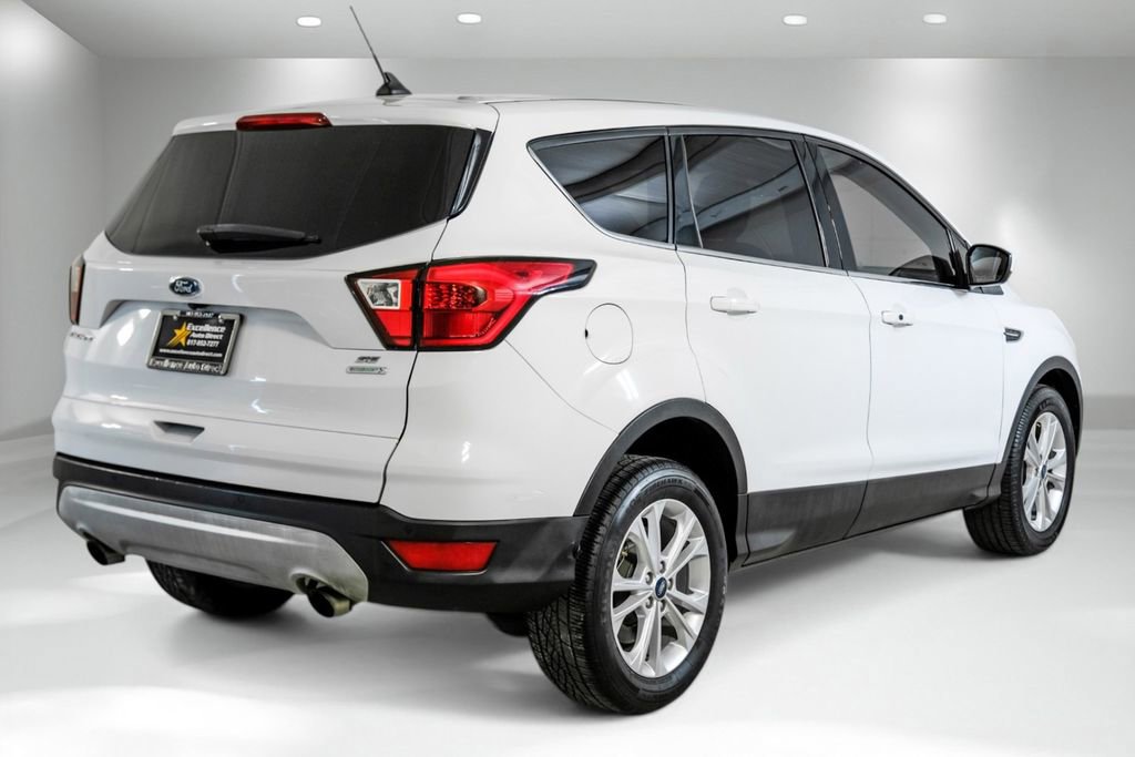 Used 2019 Ford Escape SE image 8