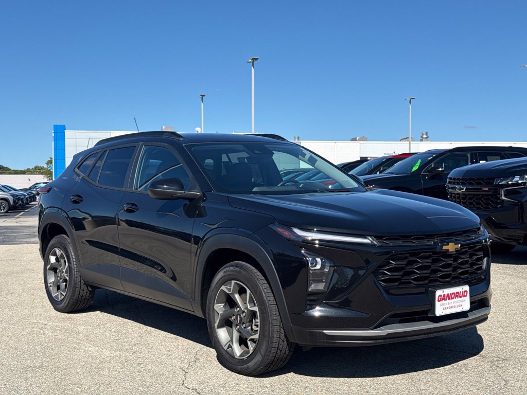 Certified 2024 Chevrolet Trax LT w/ Driver Confidence Package FWD image 1