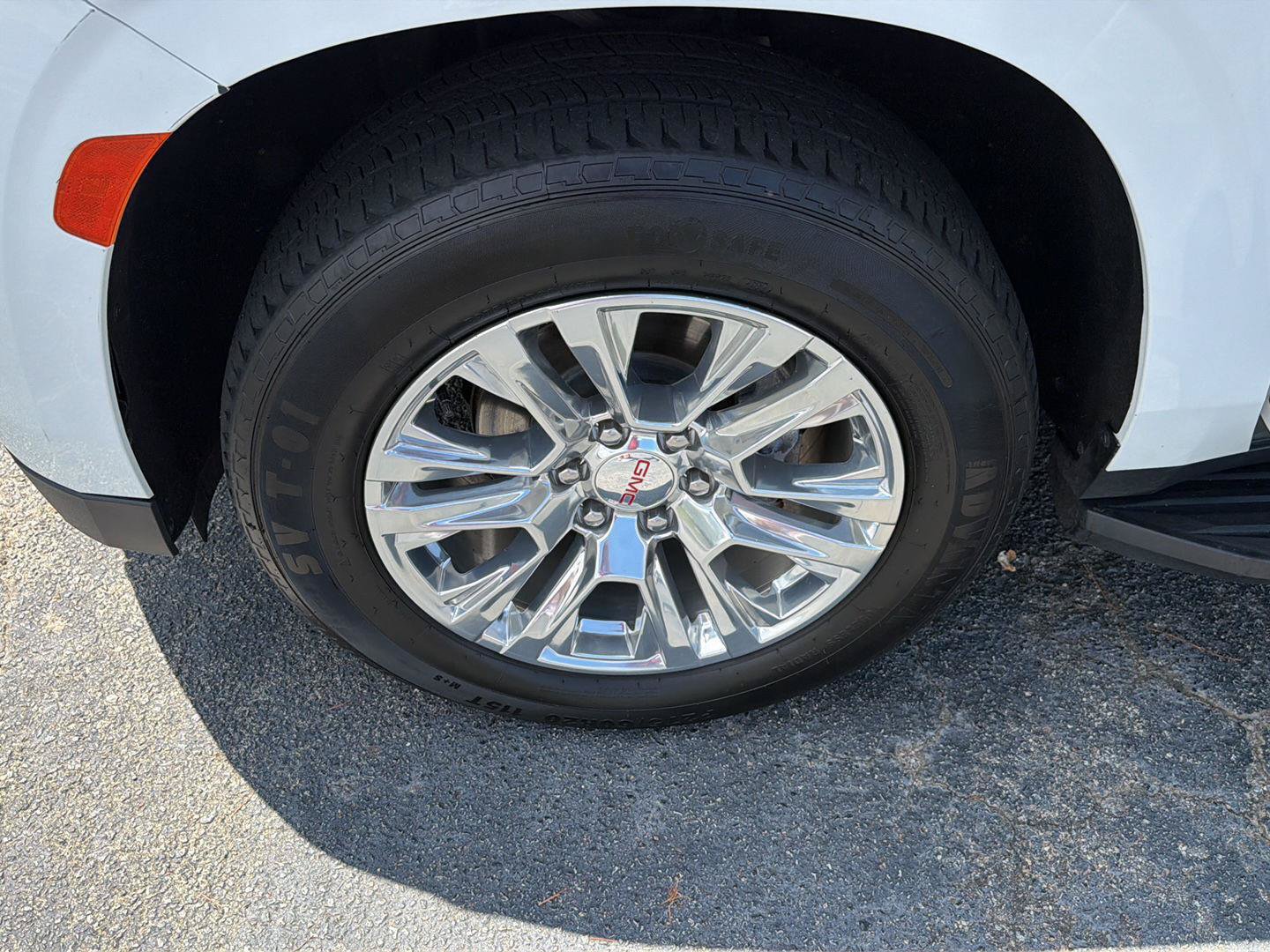 Used 2024 GMC Yukon XL Denali RWD image 43