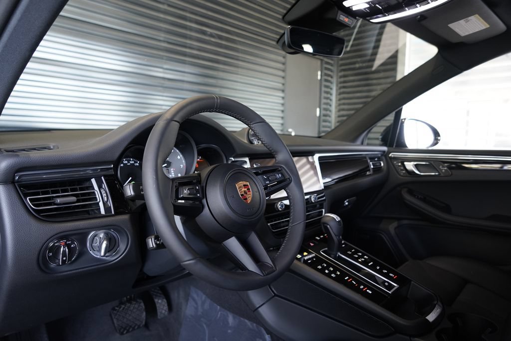 New 2026 Porsche Macan S AWD/4WD image 10