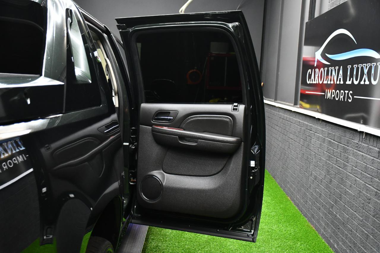 Used 2013 Cadillac Escalade EXT Luxury AWD/4WD image 36