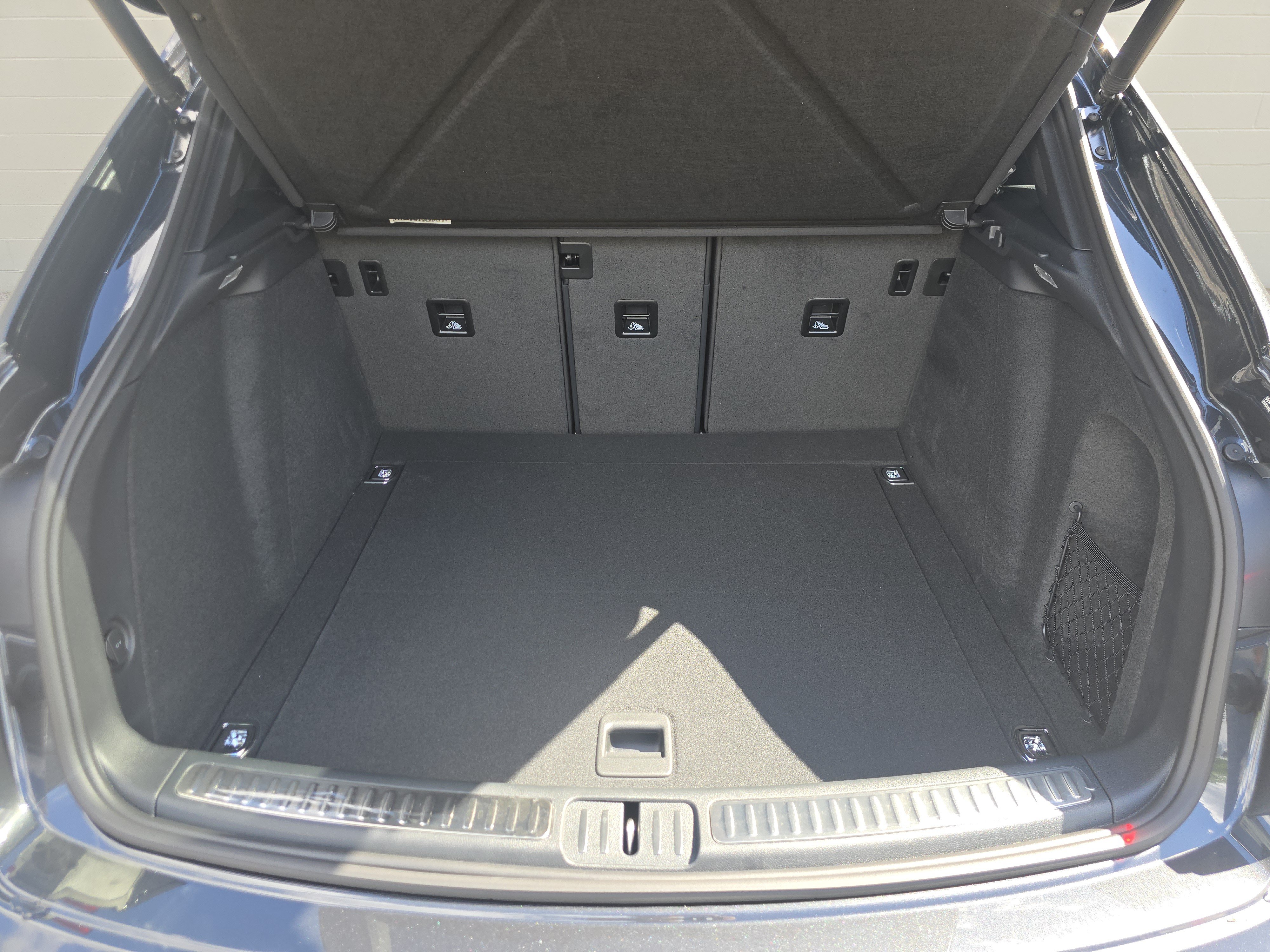 New 2026 Porsche Macan AWD/4WD image 19