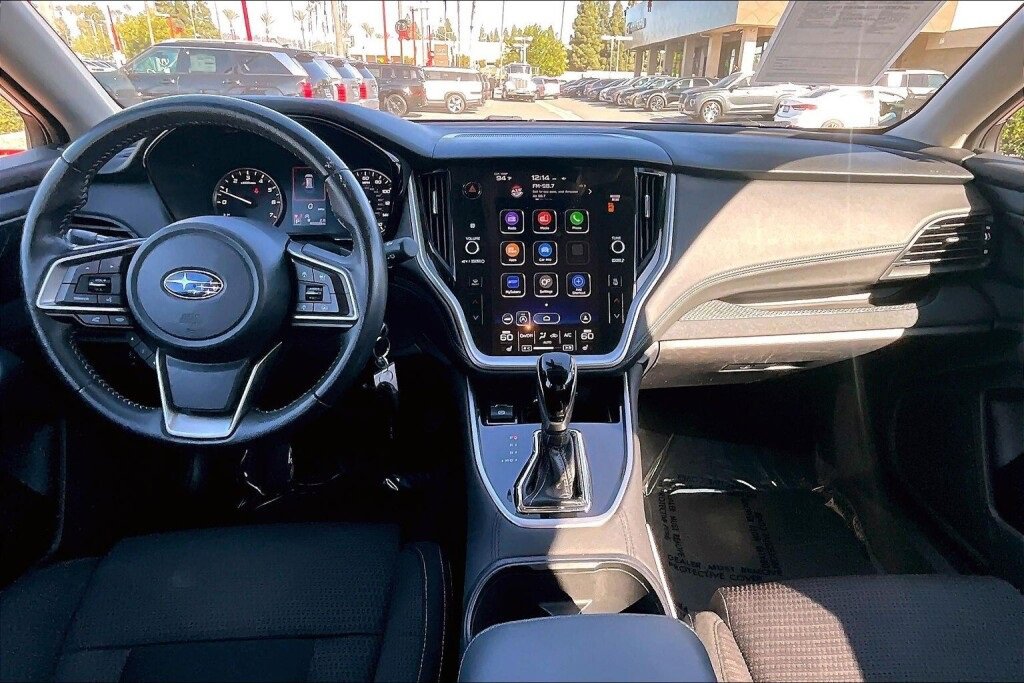 Used 2021 Subaru Outback Premium image 11
