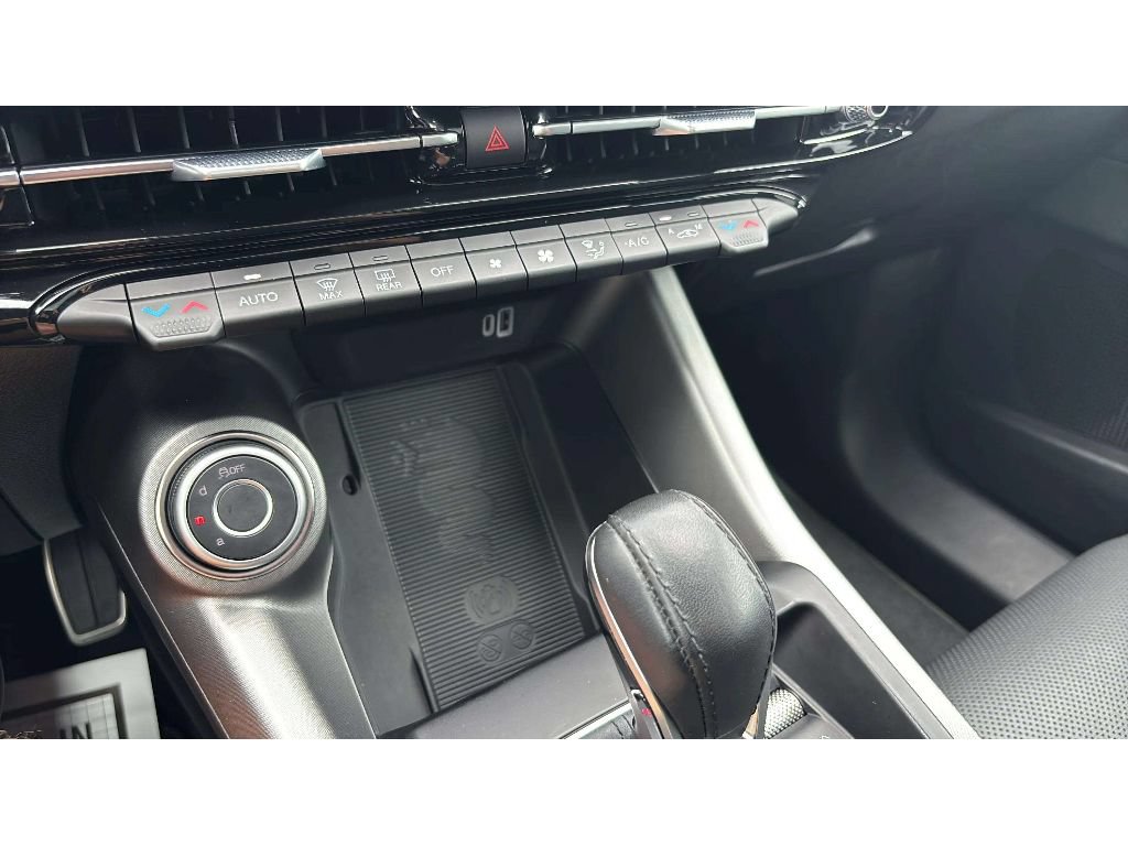 Used 2025 Alfa Romeo Tonale w/ Premium Package AWD/4WD image 19
