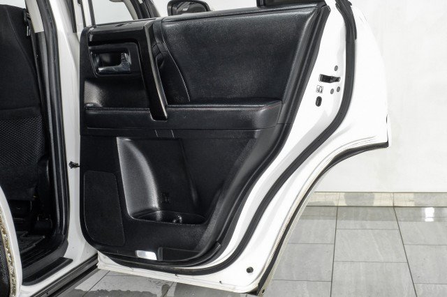 Used 2020 Toyota 4Runner TRD Off-Road AWD/4WD image 49