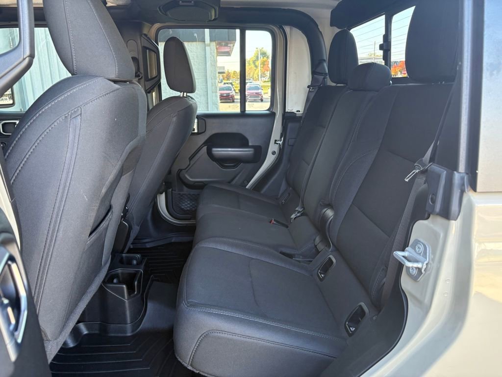 Used 2020 Jeep Gladiator Sport w/ Quick Order Package 24S image 35