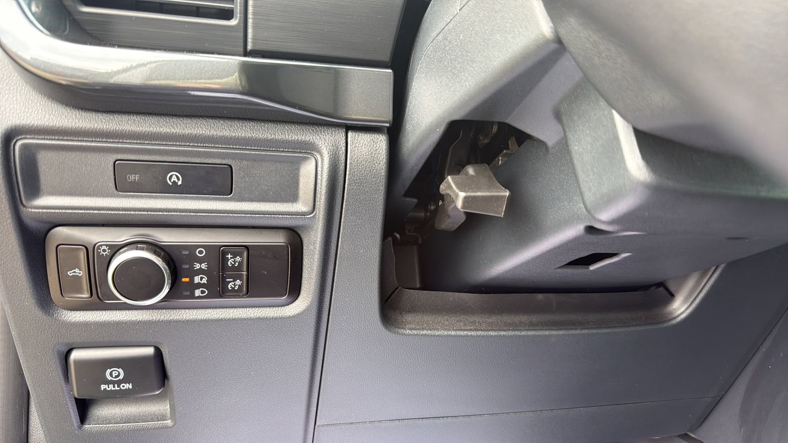 Certified 2025 Ford F150 STX image 17