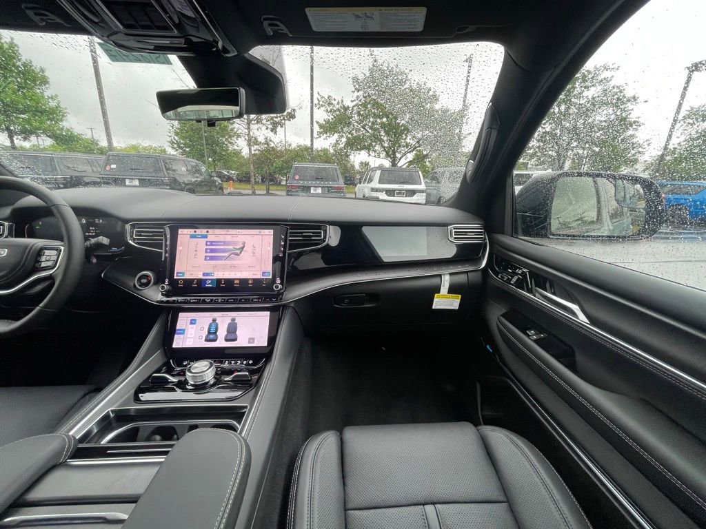 New 2026 Jeep Grand Wagoneer Summit AWD/4WD image 18
