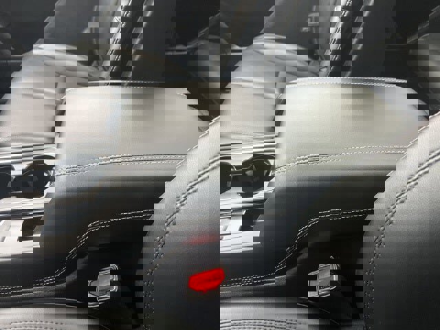 Used 2023 Lincoln Corsair AWD w/ Equipment Group 101A image 38