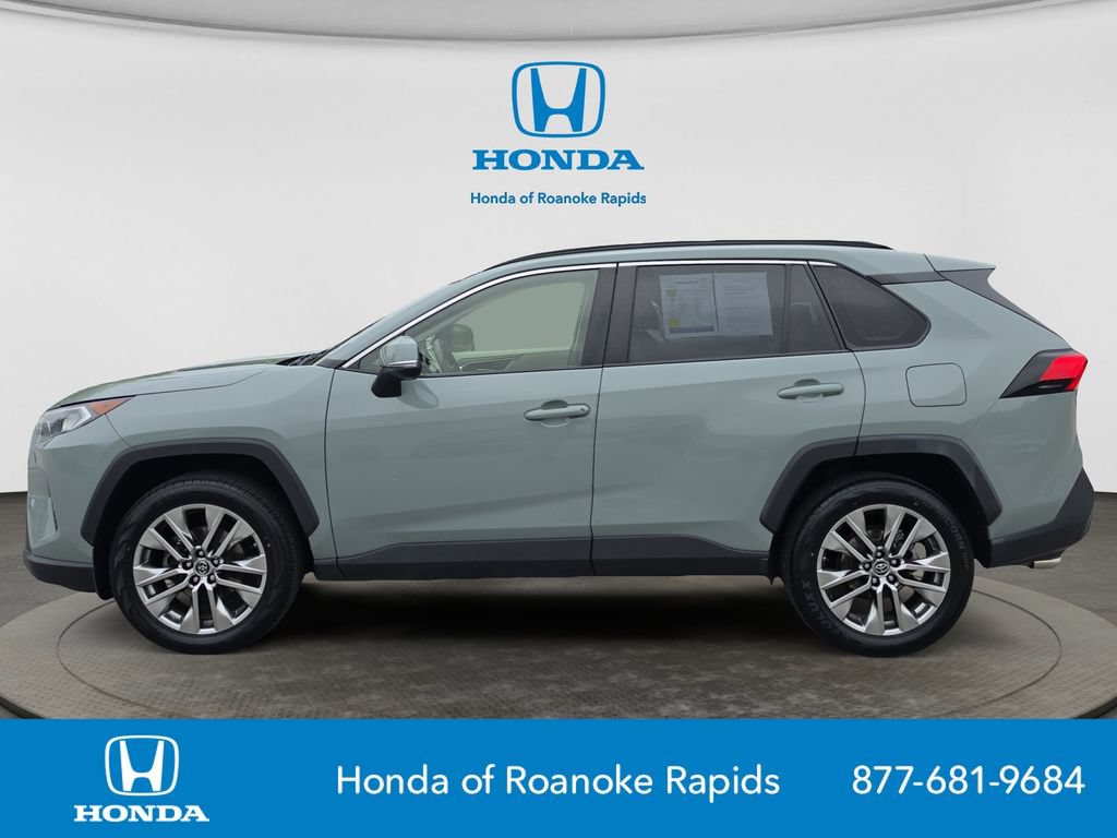 Used 2019 Toyota RAV4 XLE Premium FWD image 2