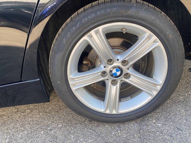 Used 2015 BMW 328i xDrive Sedan AWD/4WD image 24