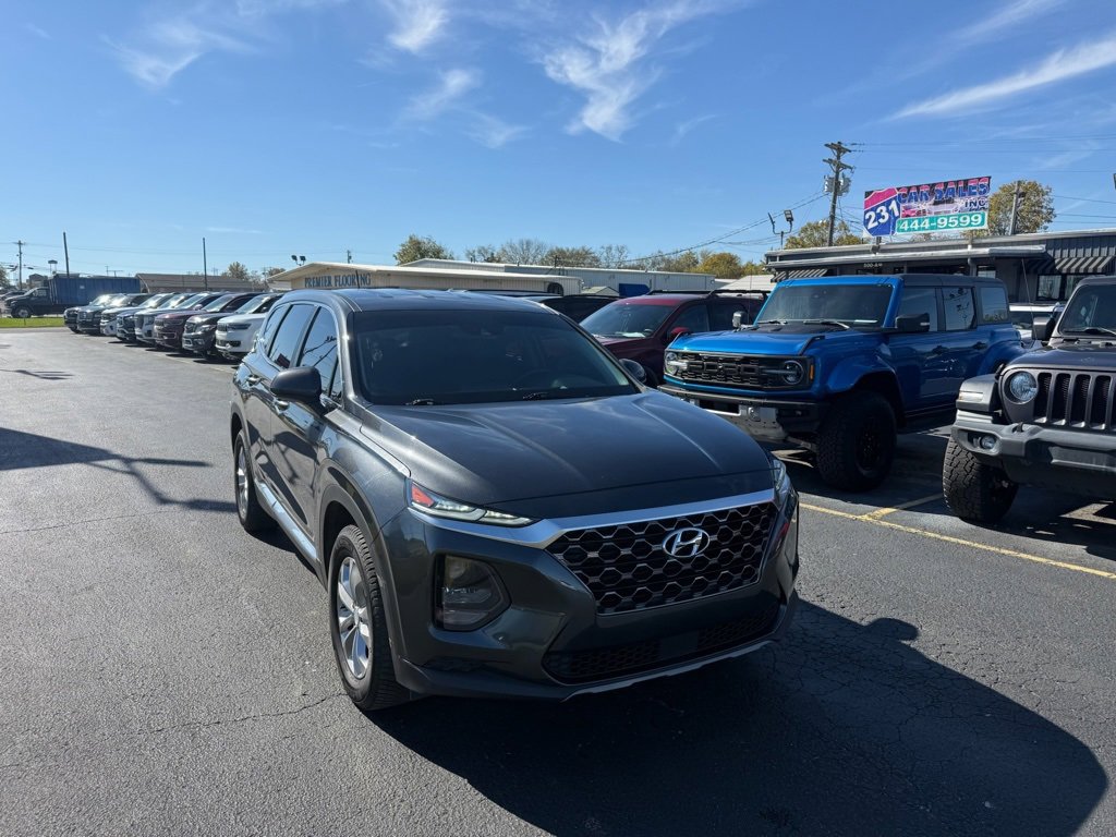 Used 2020 Hyundai Santa Fe SE image 1