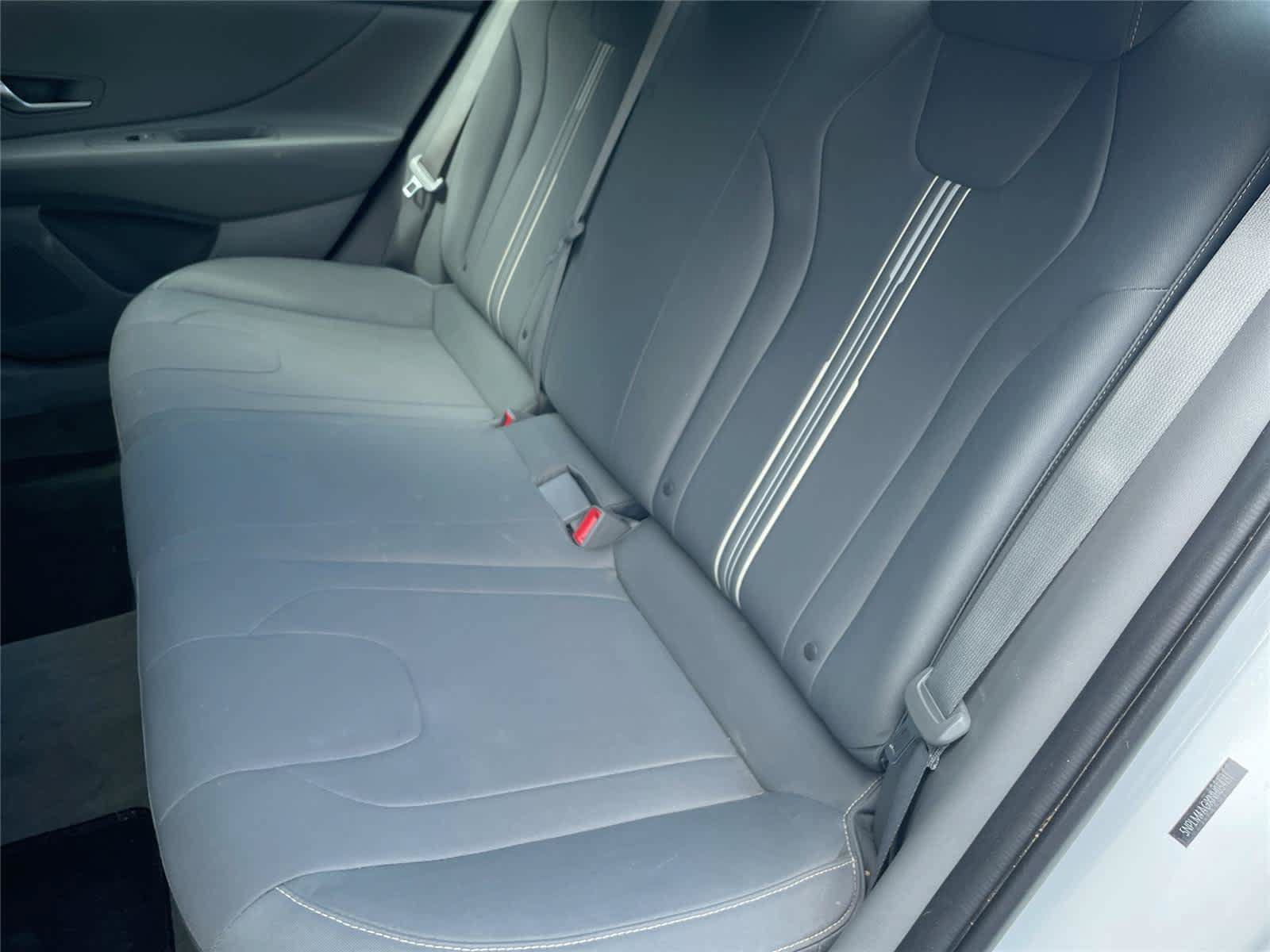 Used 2022 Hyundai Elantra SEL FWD image 11
