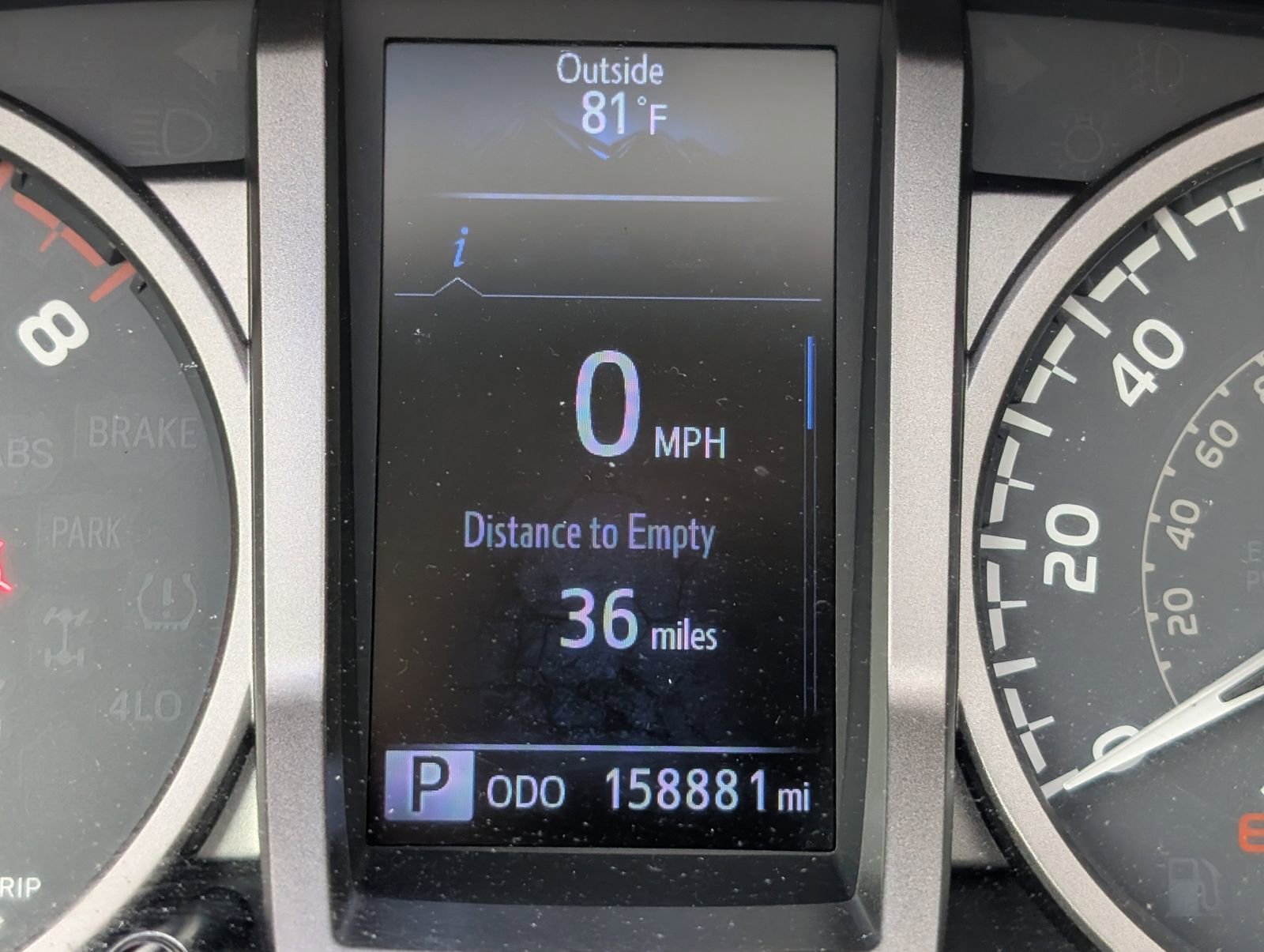 Used 2017 Toyota Tacoma SR5 w/ Tow Package RWD image 12