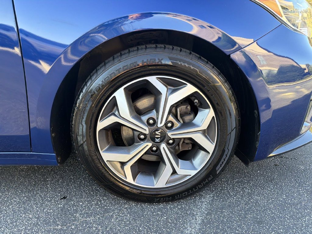 Used 2021 Kia Forte LXS FWD image 30