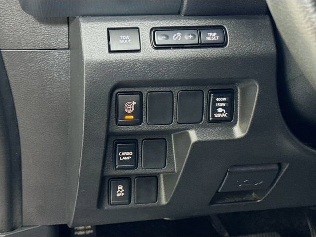 Used 2024 Nissan Frontier SL w/ Technology Package image 14