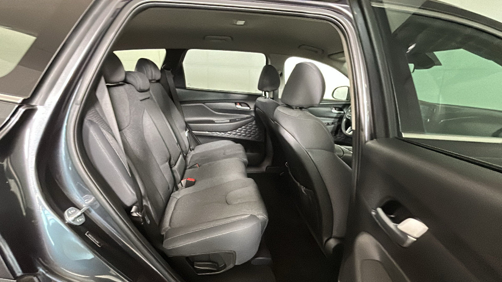 Used 2023 Hyundai Santa Fe SE FWD image 34