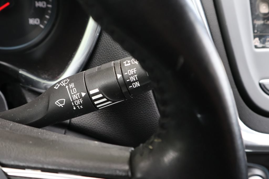Certified 2019 Chevrolet Equinox LT FWD image 24