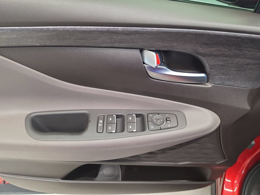 Used 2019 Hyundai Santa Fe SE FWD image 16