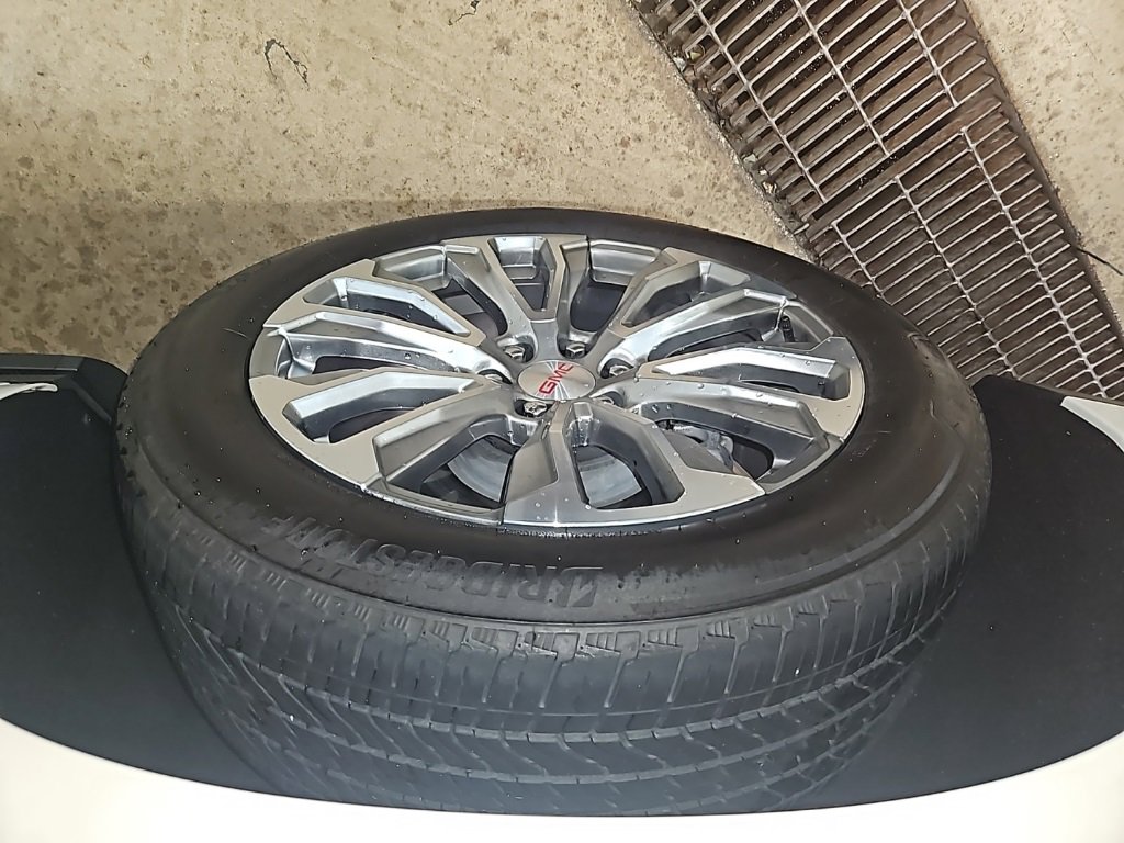 Used 2024 GMC Yukon Denali w/ Max Trailering Package image 11