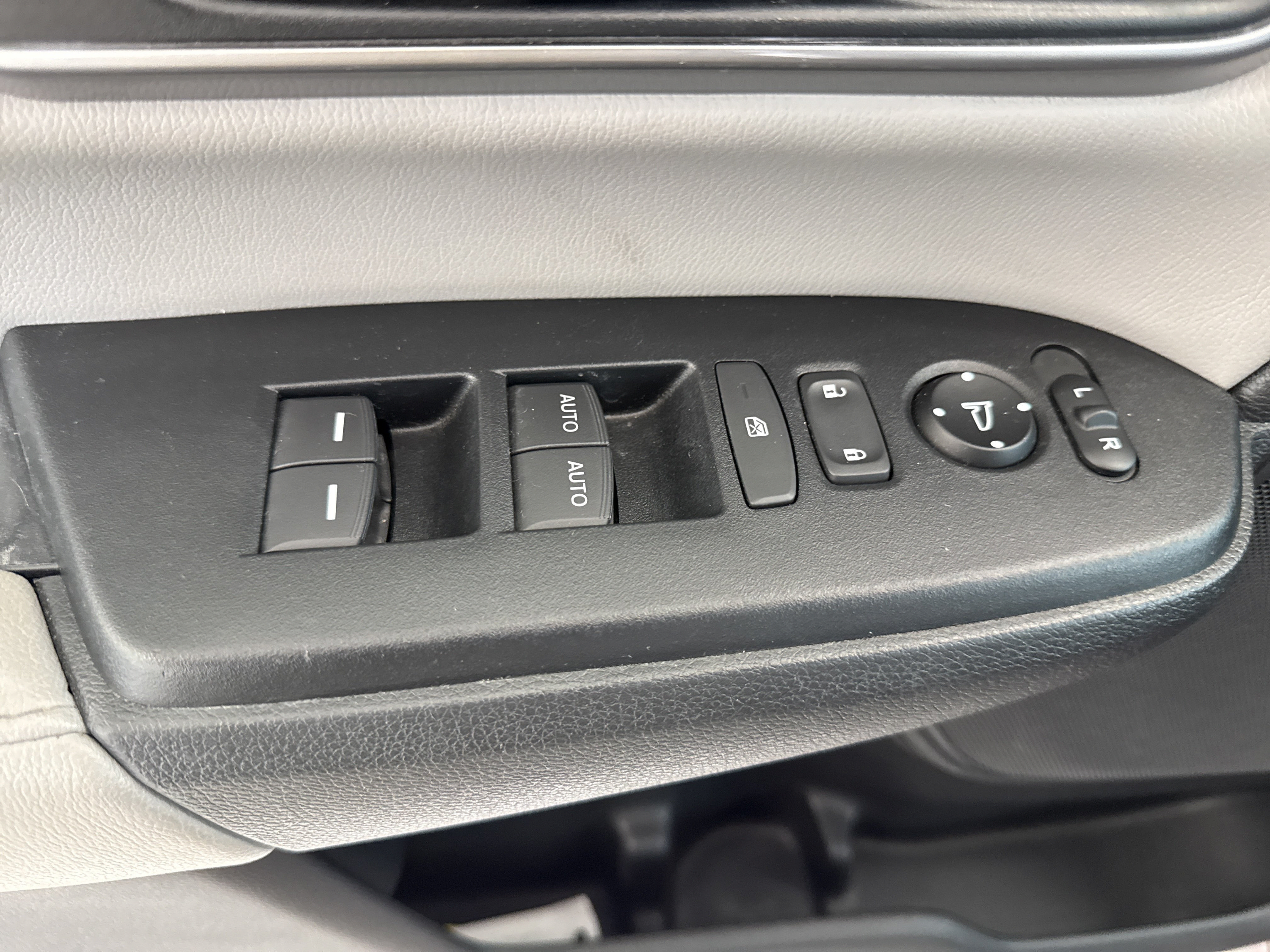 Used 2018 Honda CR-V EX-L image 20