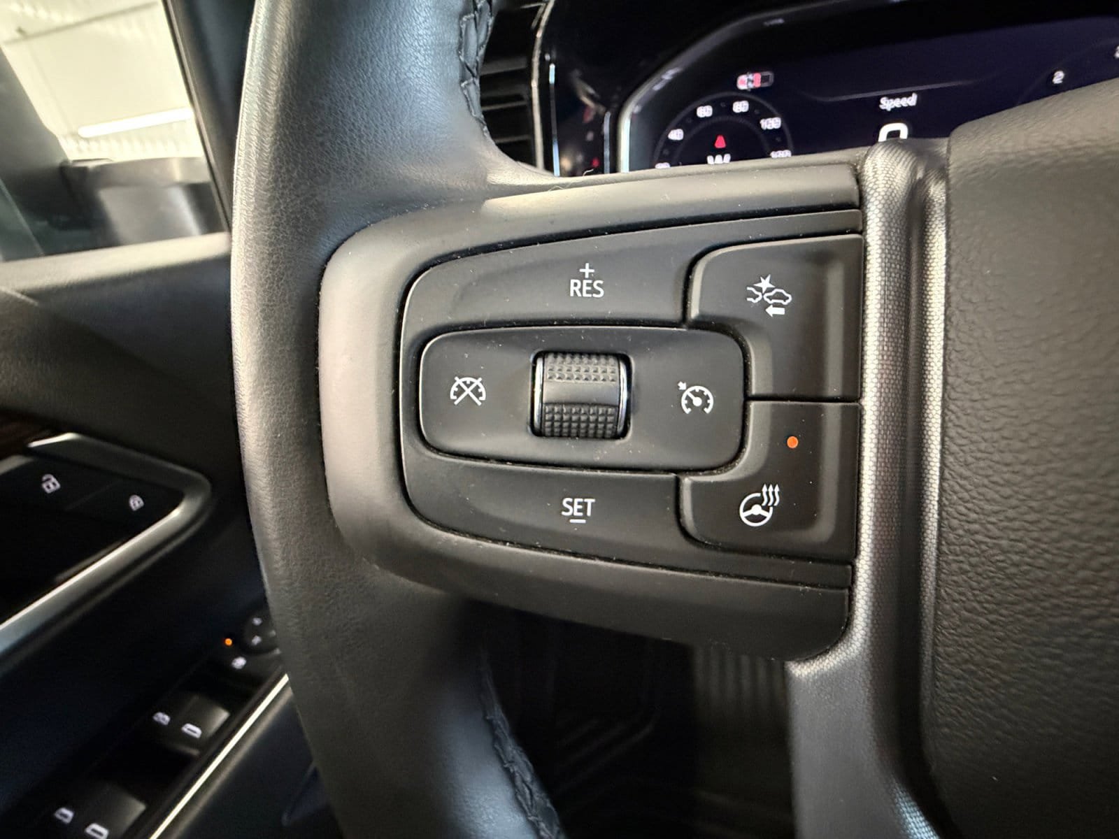 Used 2024 GMC Sierra 2500 SLE w/ SLE Convenience Package AWD/4WD image 17