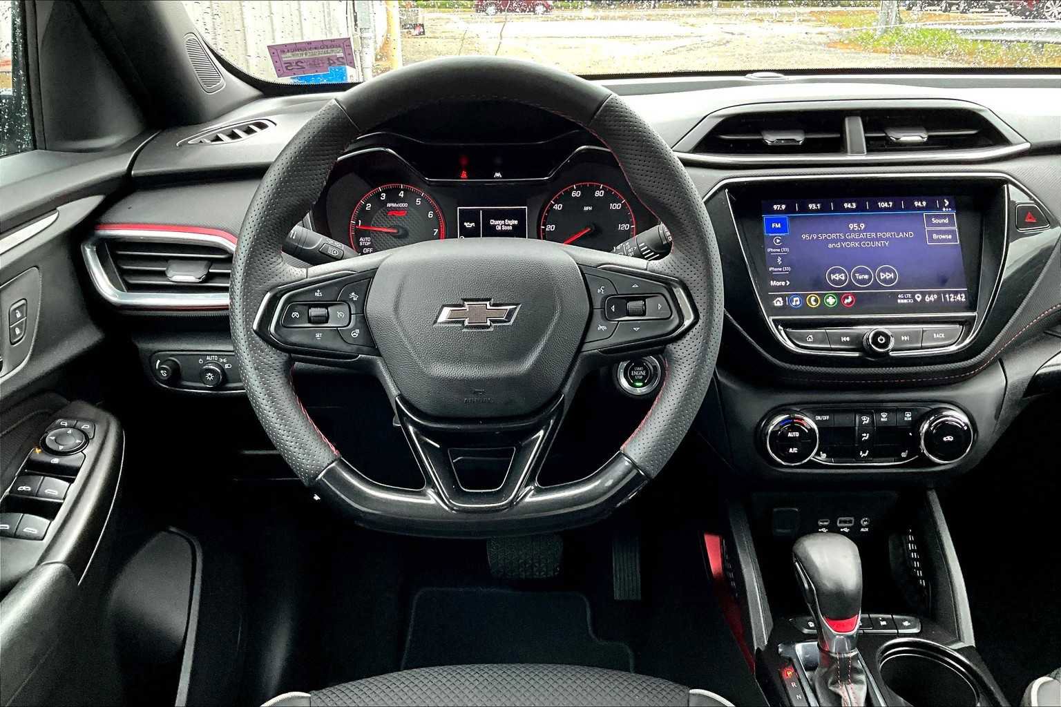 Used 2023 Chevrolet TrailBlazer RS w/ Convenience Package image 9